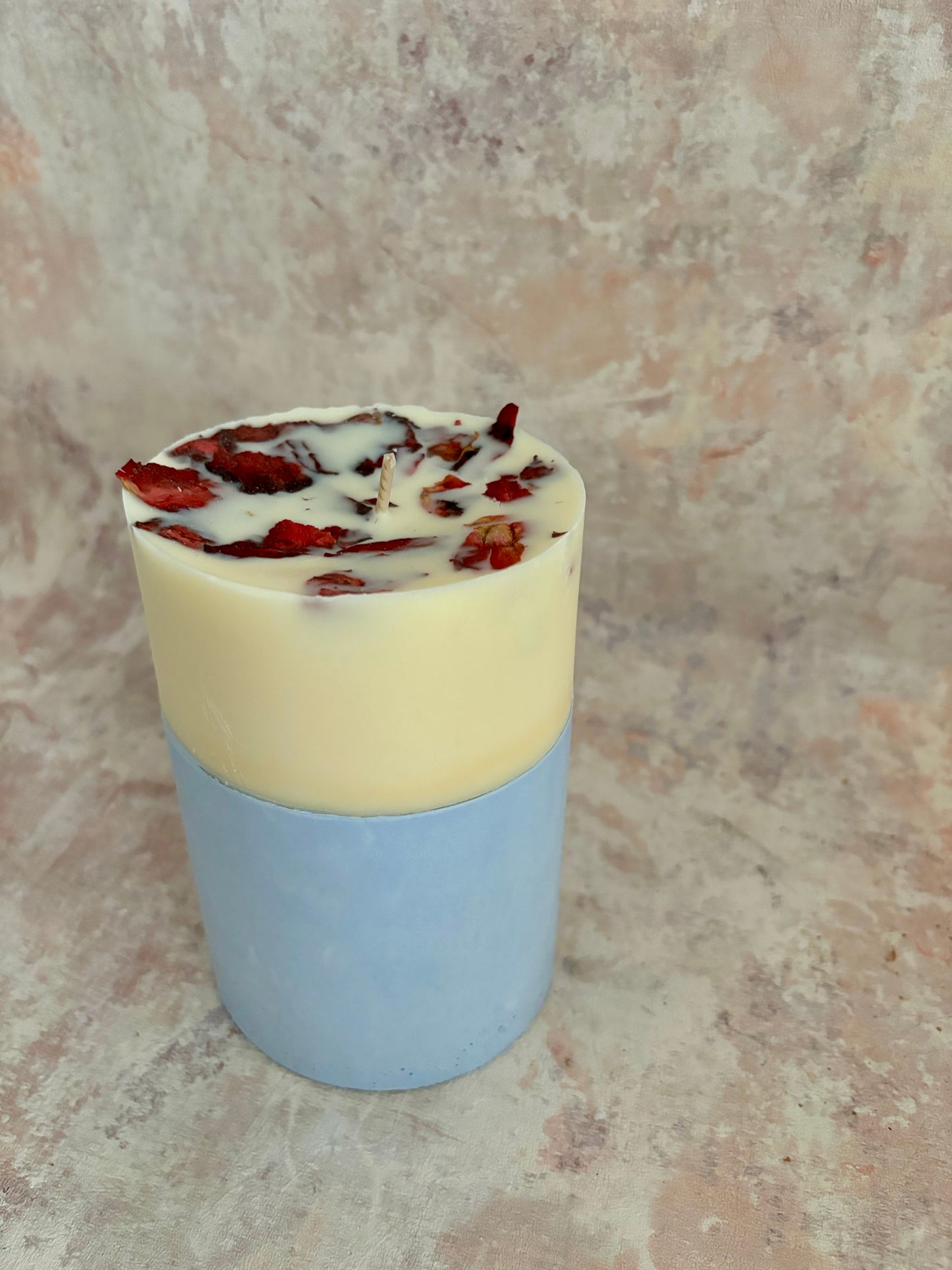 Bougie pilier béton - Bleu - Parfum Délice envoutant